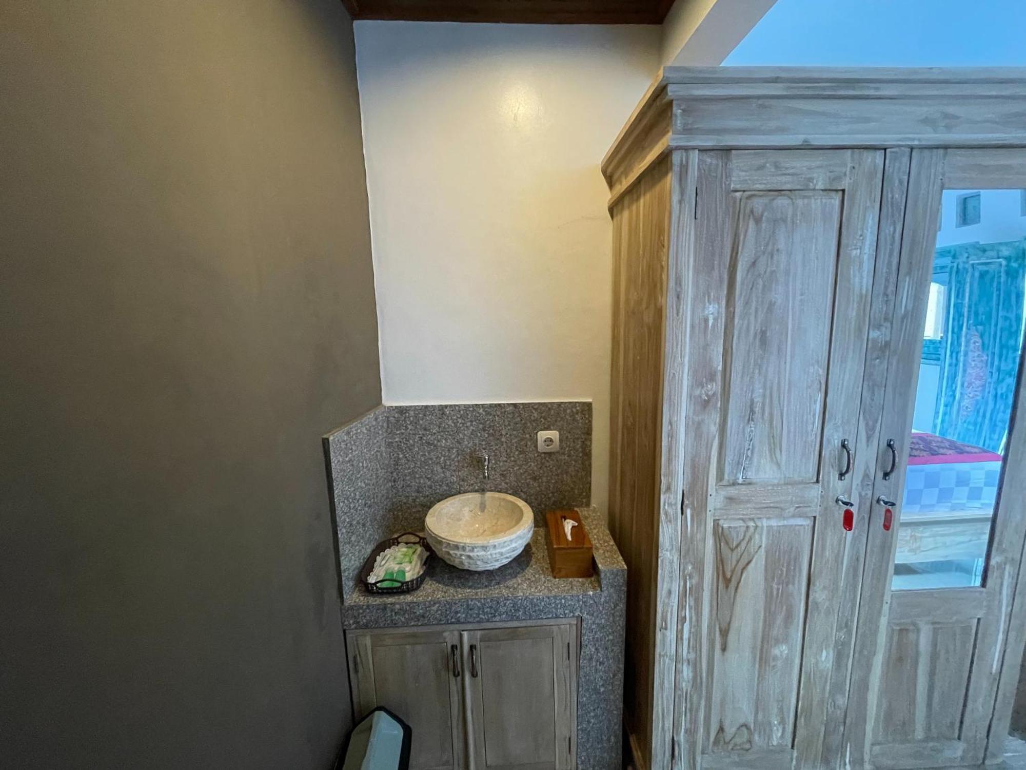Nivaluma Hotell Ubud Exteriör bild