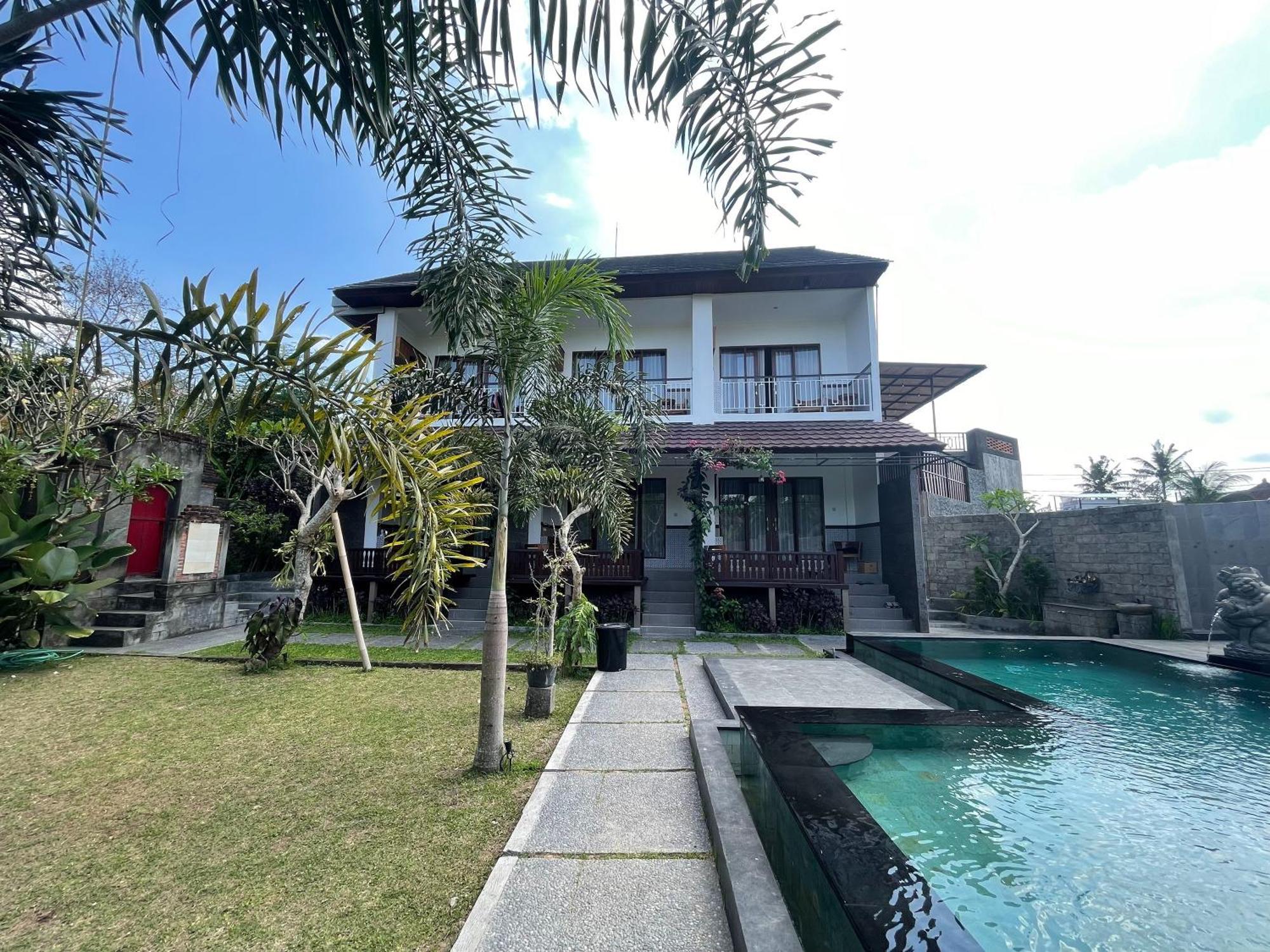 Nivaluma Hotell Ubud Exteriör bild